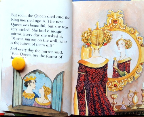 Read it yourself . Level 4. Snow White and Seven Dwarfs  3