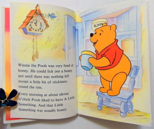 Winnie the Pooh and the Honey Tree  2